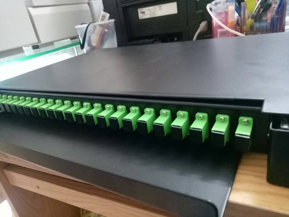 Cách bố trí thiết bị trong tủ rack sao cho hợp lý, đúng kỹ thuật?
